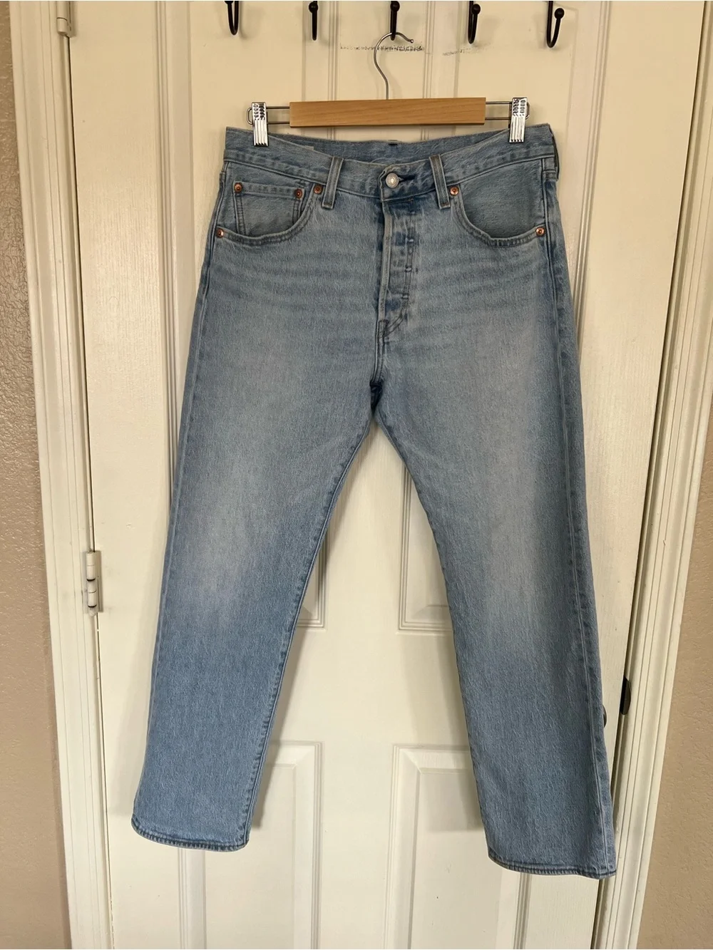 Levi’s Premium 501 ’93 Straight Leg Light Wash Jeans W31 L30